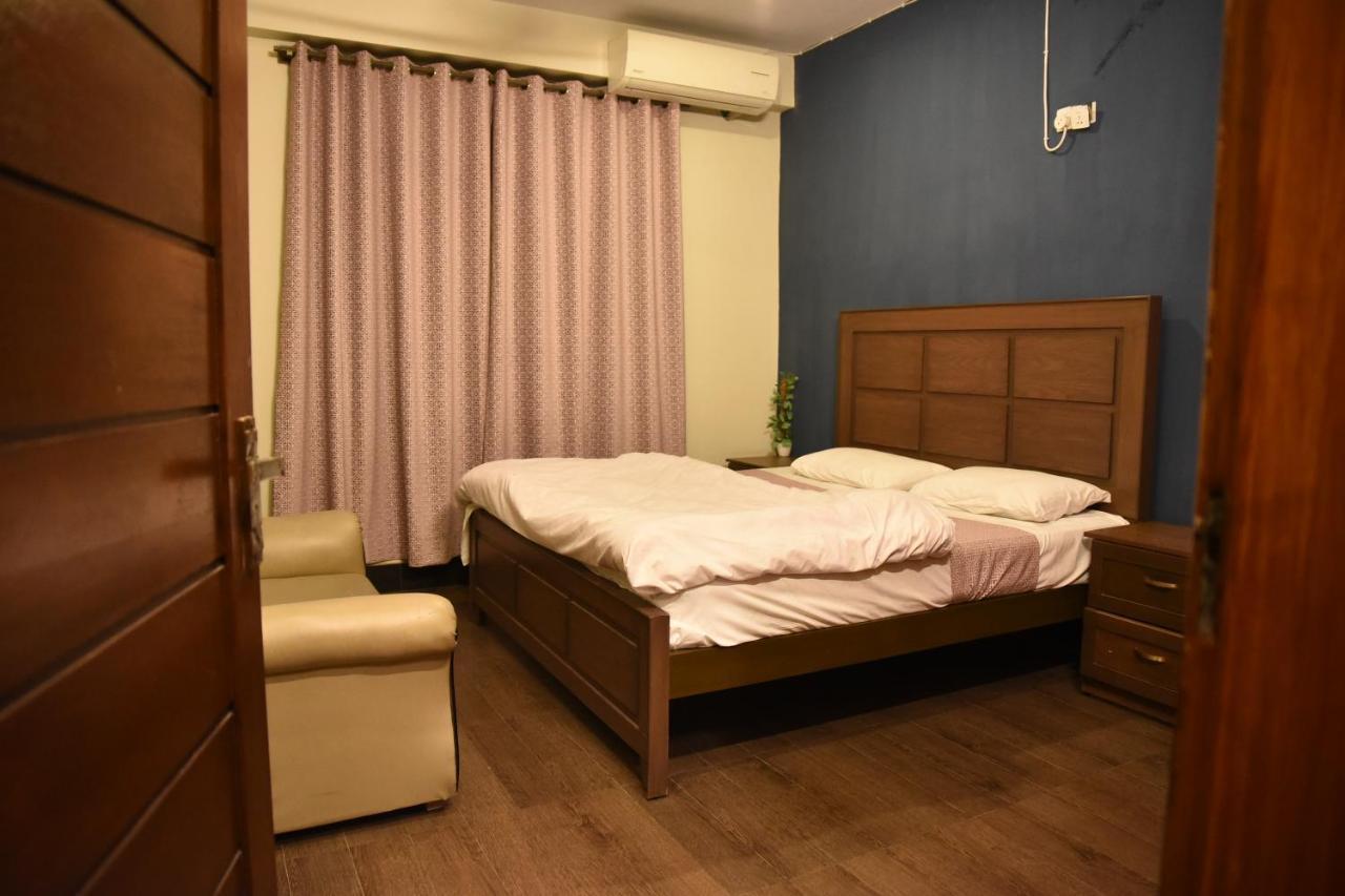 Republika Urban Apartment Abbottabad Ngoại thất bức ảnh